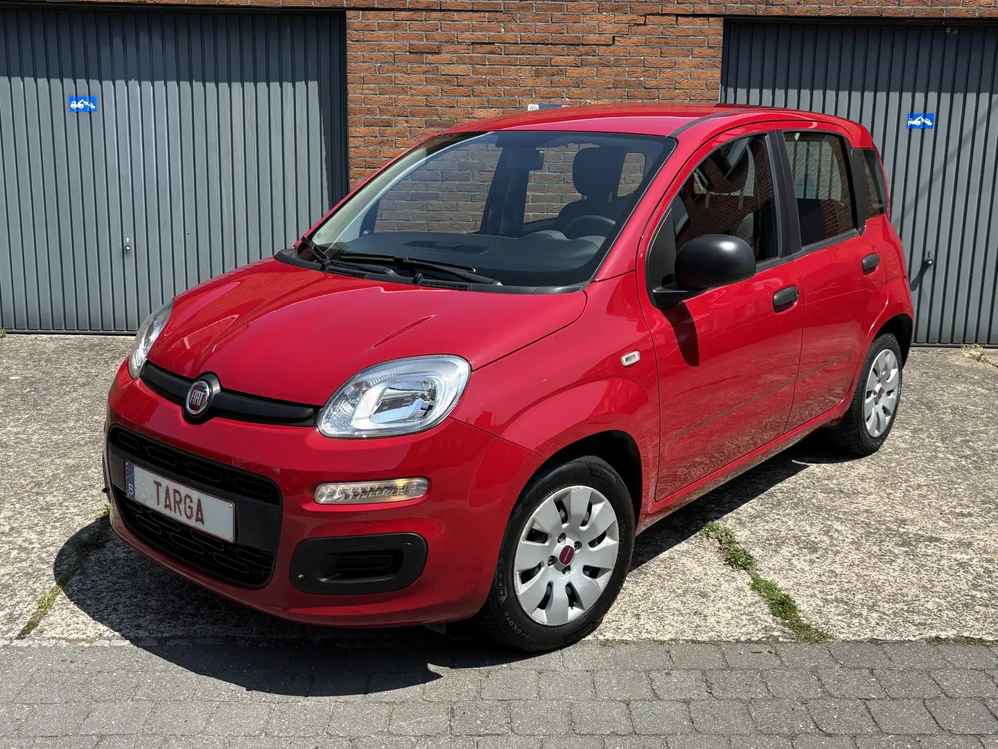 Fiat Panda 1.2i || 1ère main || Garantie || Euro 6b Red - 1
