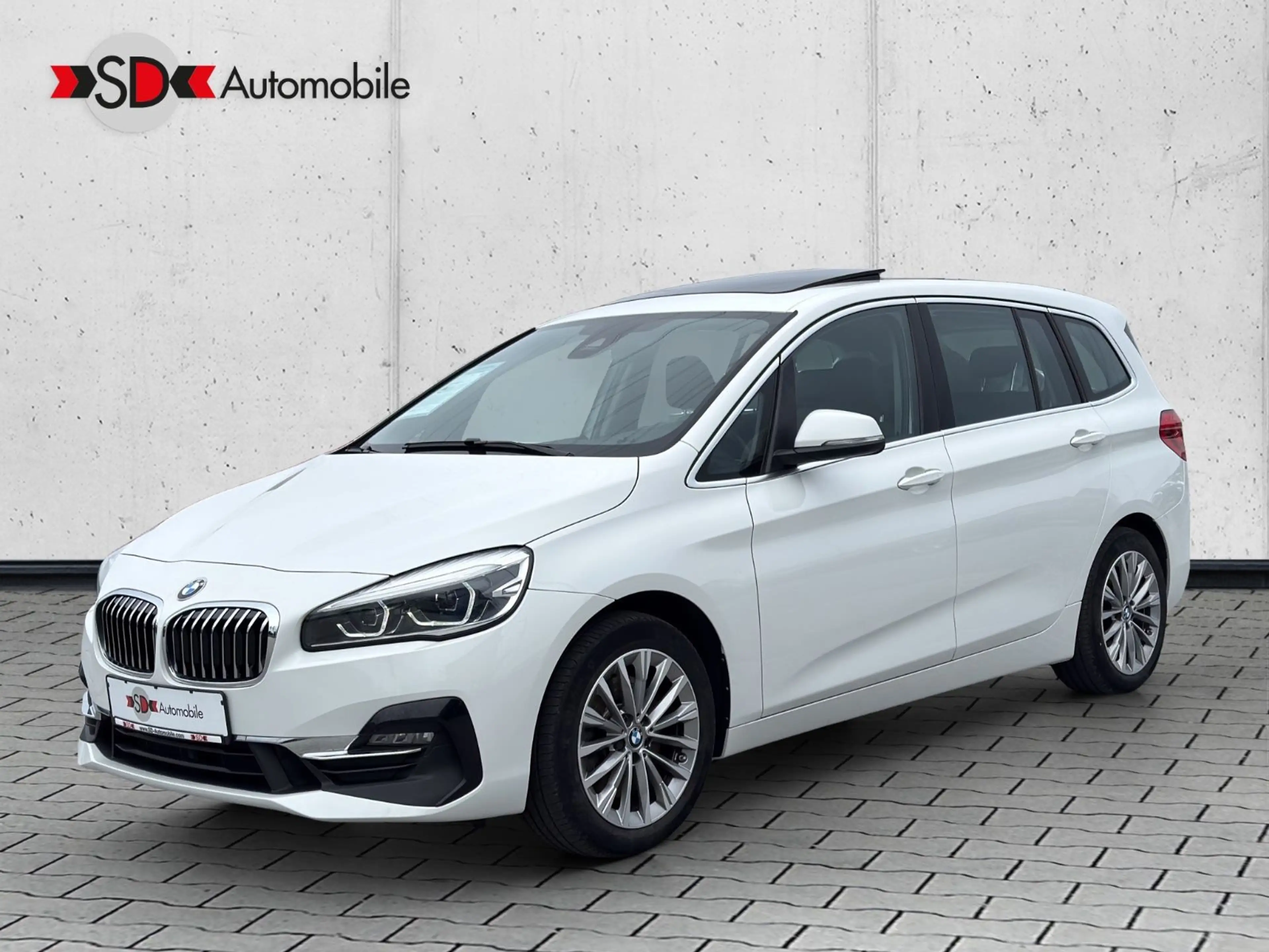 BMW 220 220 d xDrive GT Luxury Line LED Leder Pano.