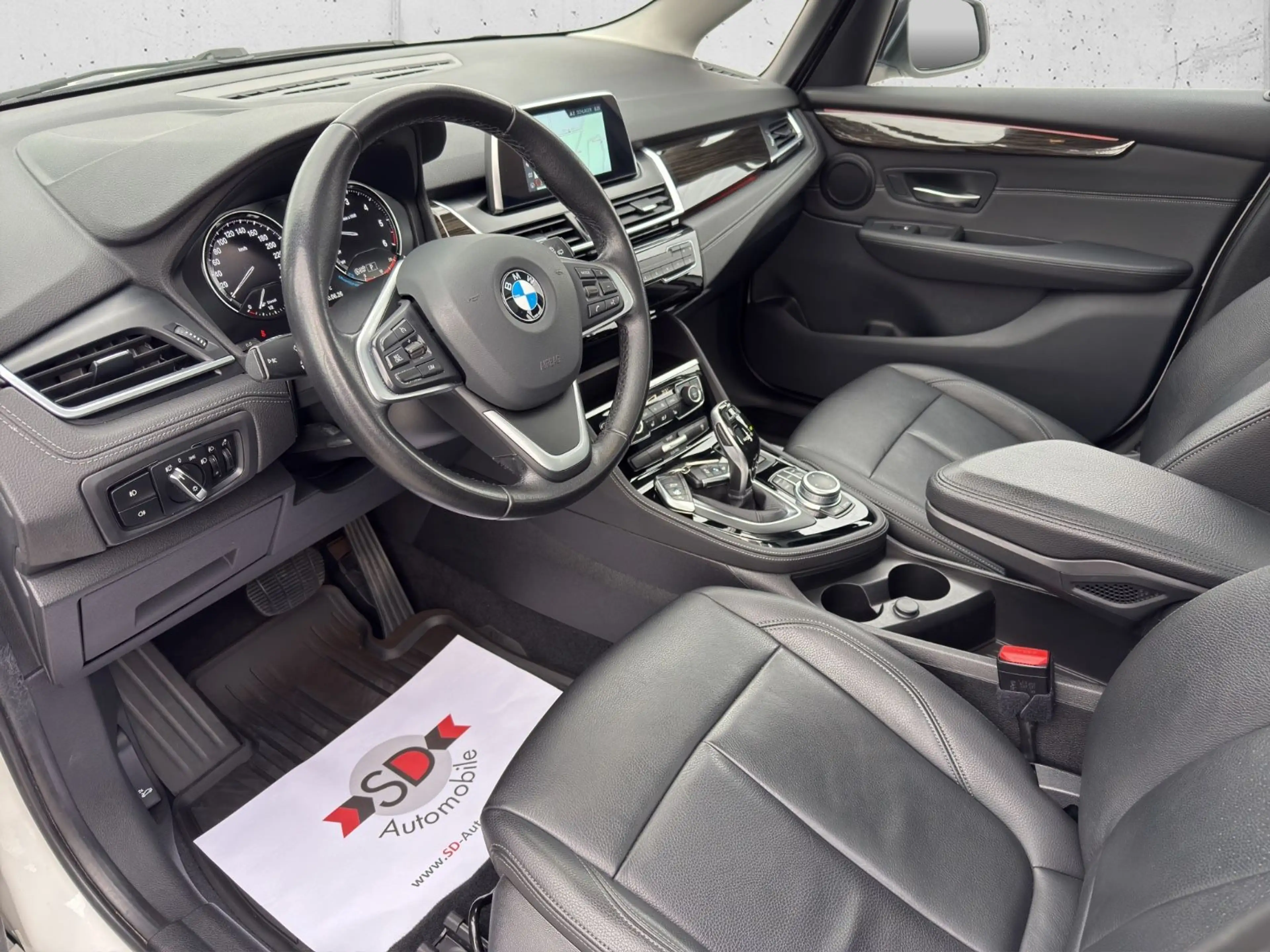 BMW 220 220 d xDrive GT Luxury Line LED Leder Pano. — photo 8