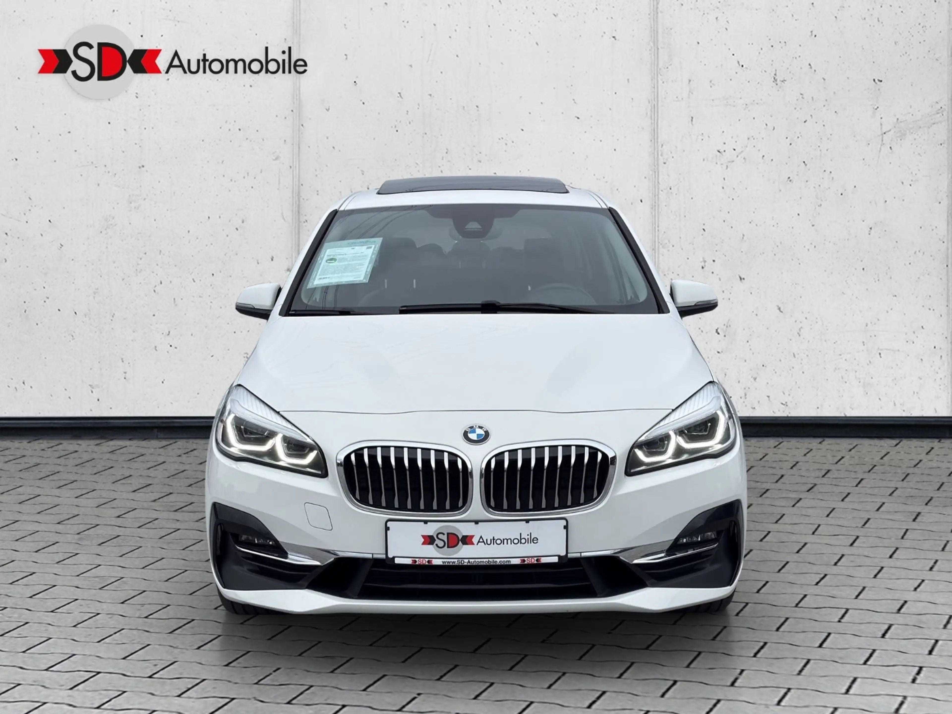 BMW 220 220 d xDrive GT Luxury Line LED Leder Pano. — photo 2