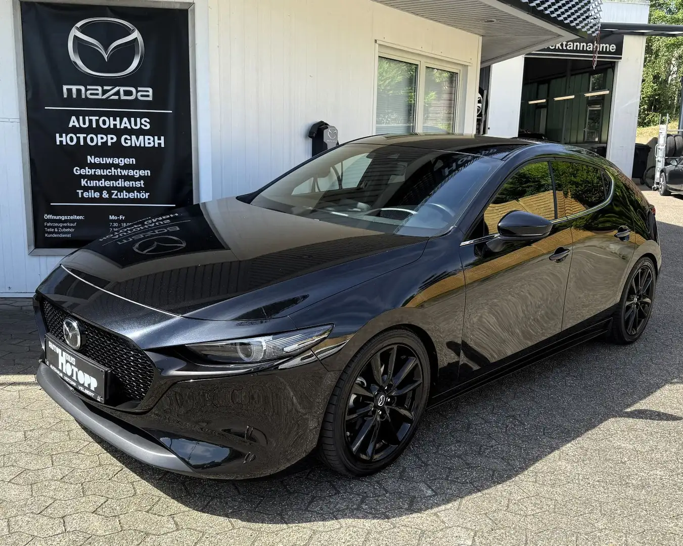 Mazda 3 SKYACTIV-X 186 AUTOM. DESIGN- & PREMIUM-PAKET Noir - 1