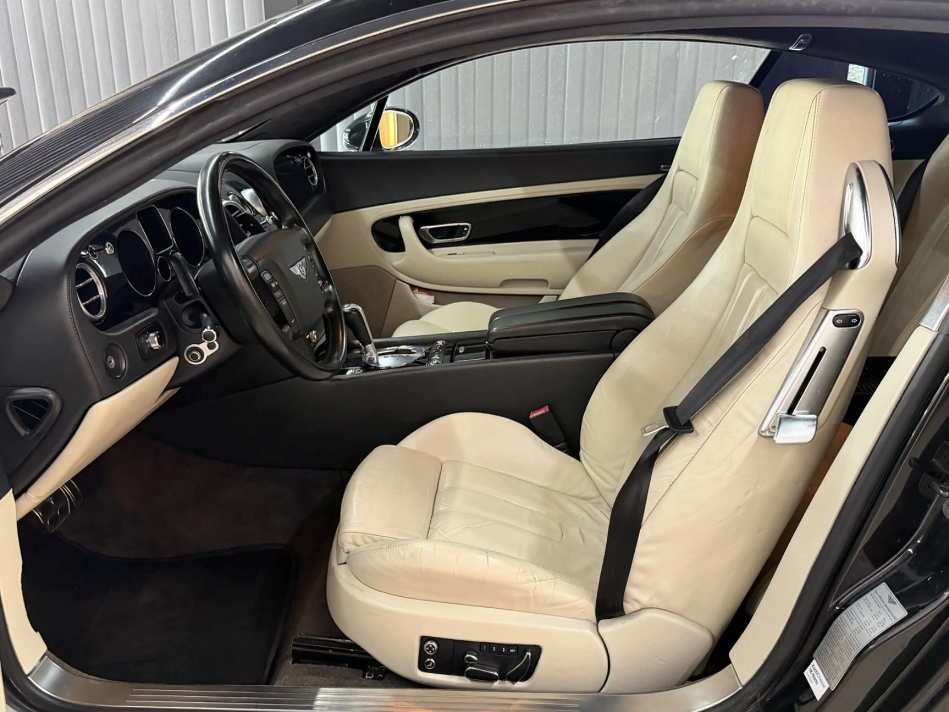 Bentley Continental GT 6,0L W12*LUFT*MEMORY* SOFTCLOSE* — photo 12
