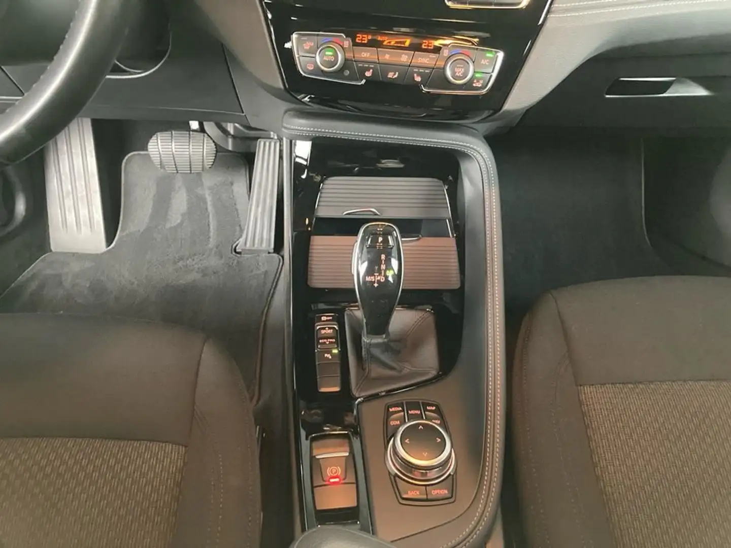 BMW X2 Advantage Weiß - 1