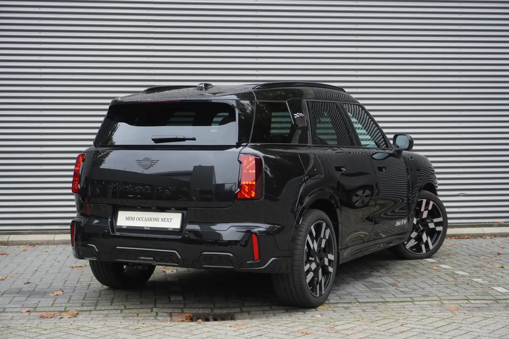 MINI Countryman C John Cooper Works Uitvoering | Pakket XL | Glazen Zwart - 2