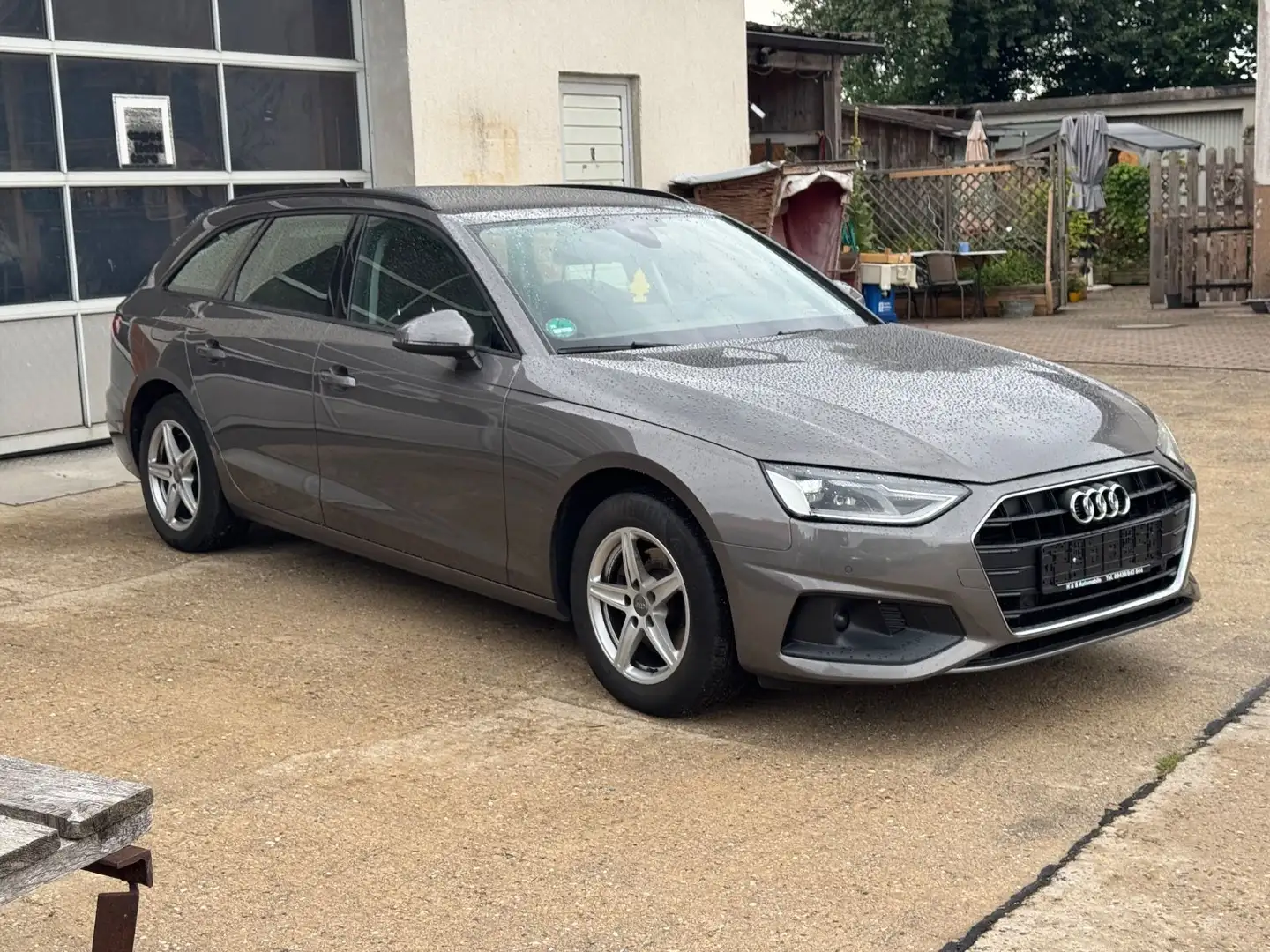 Audi A4 30 TDI S tronic Avant 1.HAND+8FACH (2231) Grau - 2