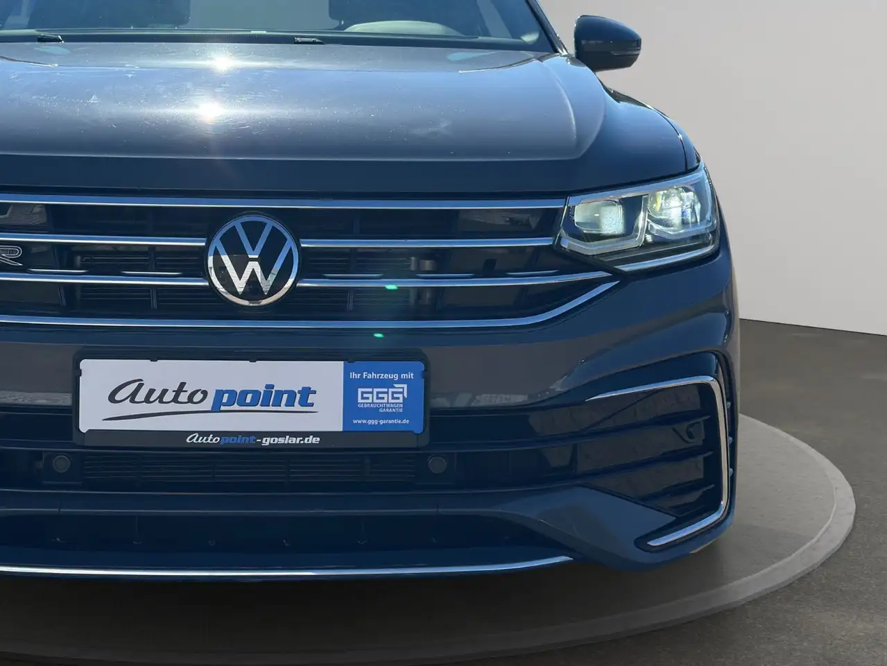 Volkswagen Tiguan 2.0 TDI R-Line 4M MATRIX VIRTUAL KEYLESS, миниатюра 24