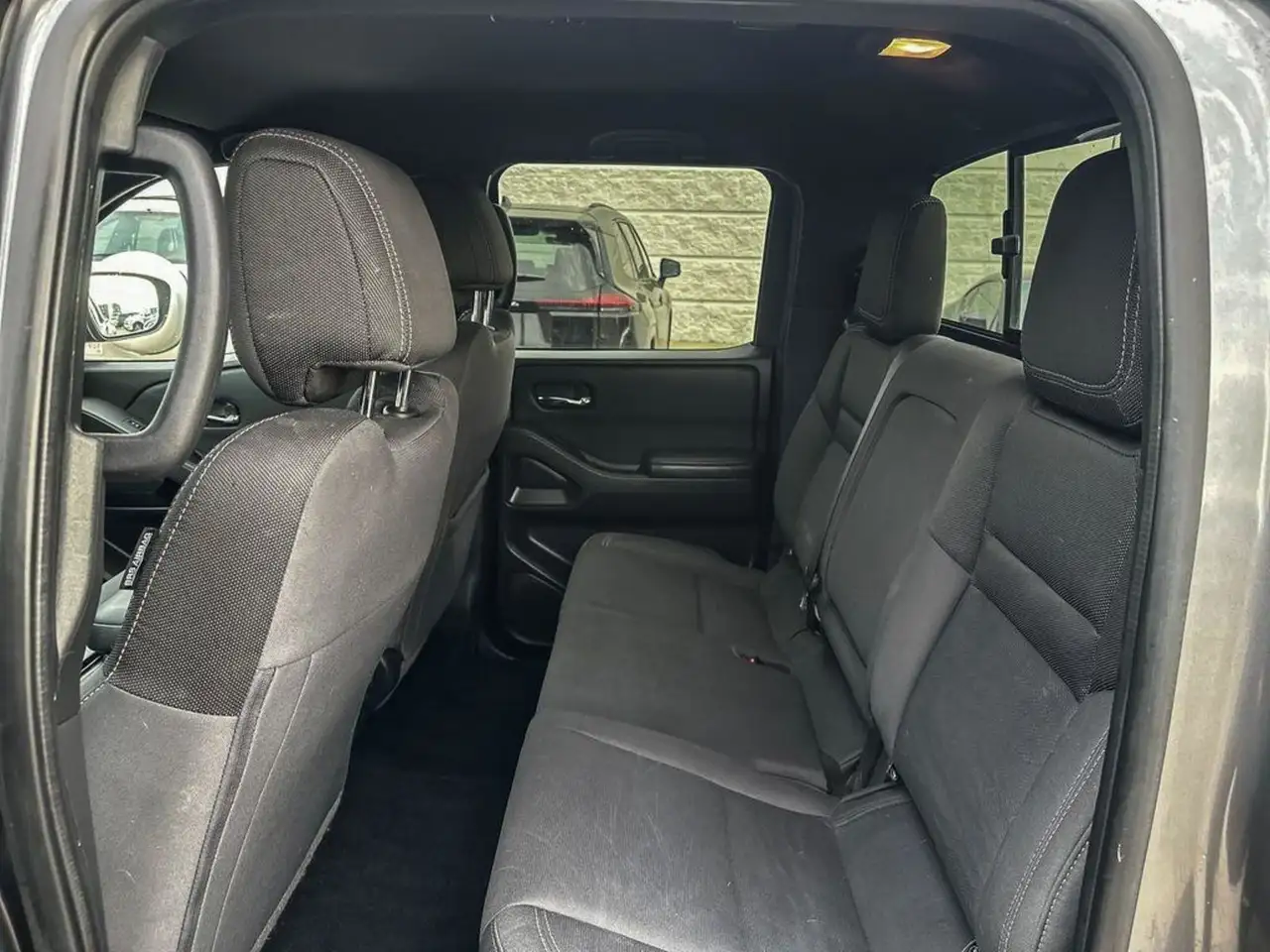 Nissan Frontier снимка Nissan Frontier