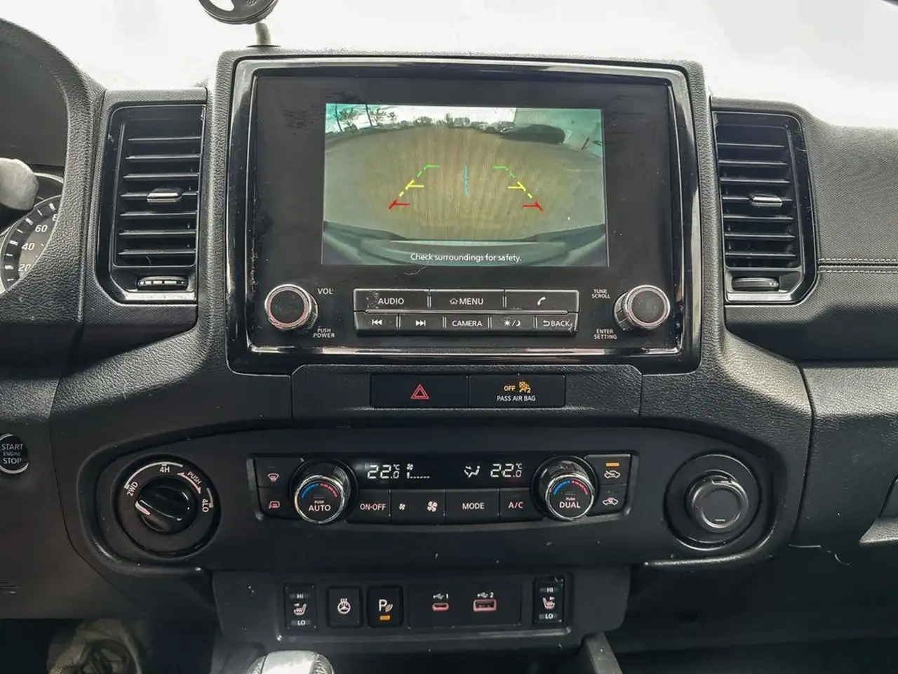 Nissan Frontier снимка Nissan Frontier