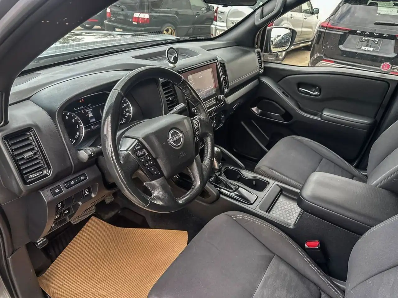 Nissan Frontier снимка Nissan Frontier