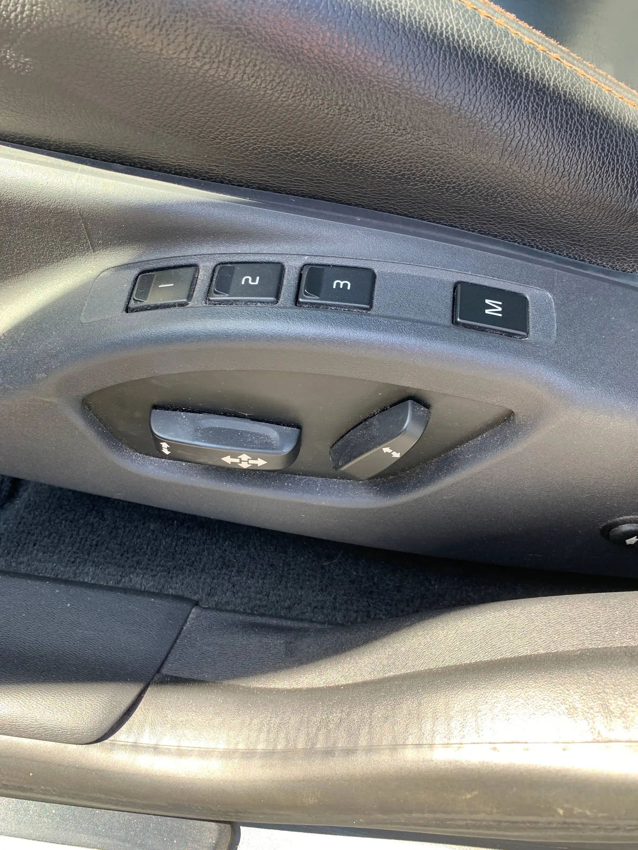 Volvo XC60 D4 Summum-Panoramadach-Automatik-Alu-Leder-1 Hand — photo 15