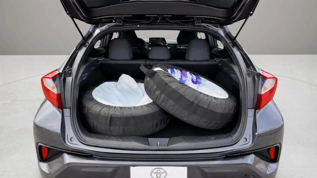Toyota C-HR снимка Toyota C-HR