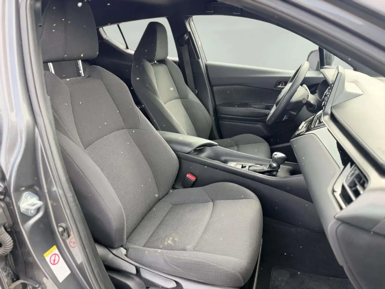 Toyota C-HR снимка Toyota C-HR