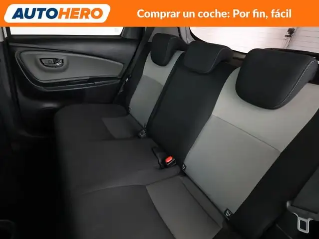 Toyota Yaris view 15