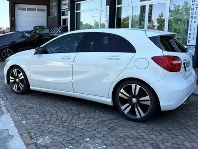 Mercedes-Benz A 200 A 200 cdi Pacchetto AMG