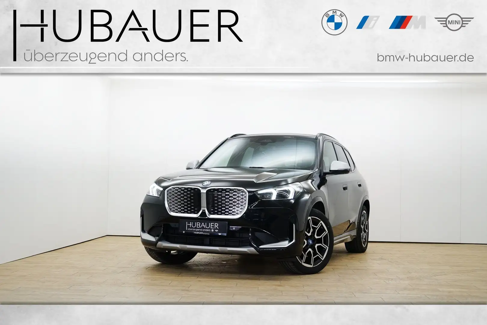 BMW iX1 eDrive20 [LED, RFK, LRH, SHZ, Komfortzugang] Noir - 1