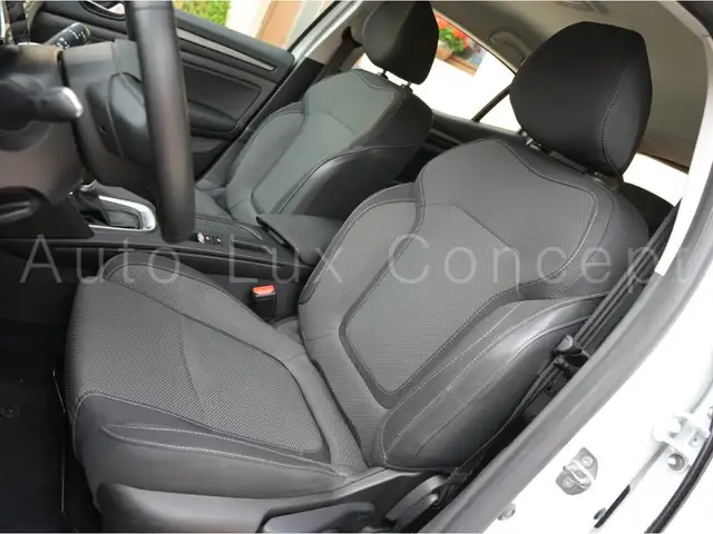 Renault Megane view 7