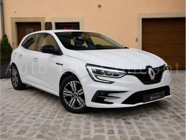 Renault Megane view 2