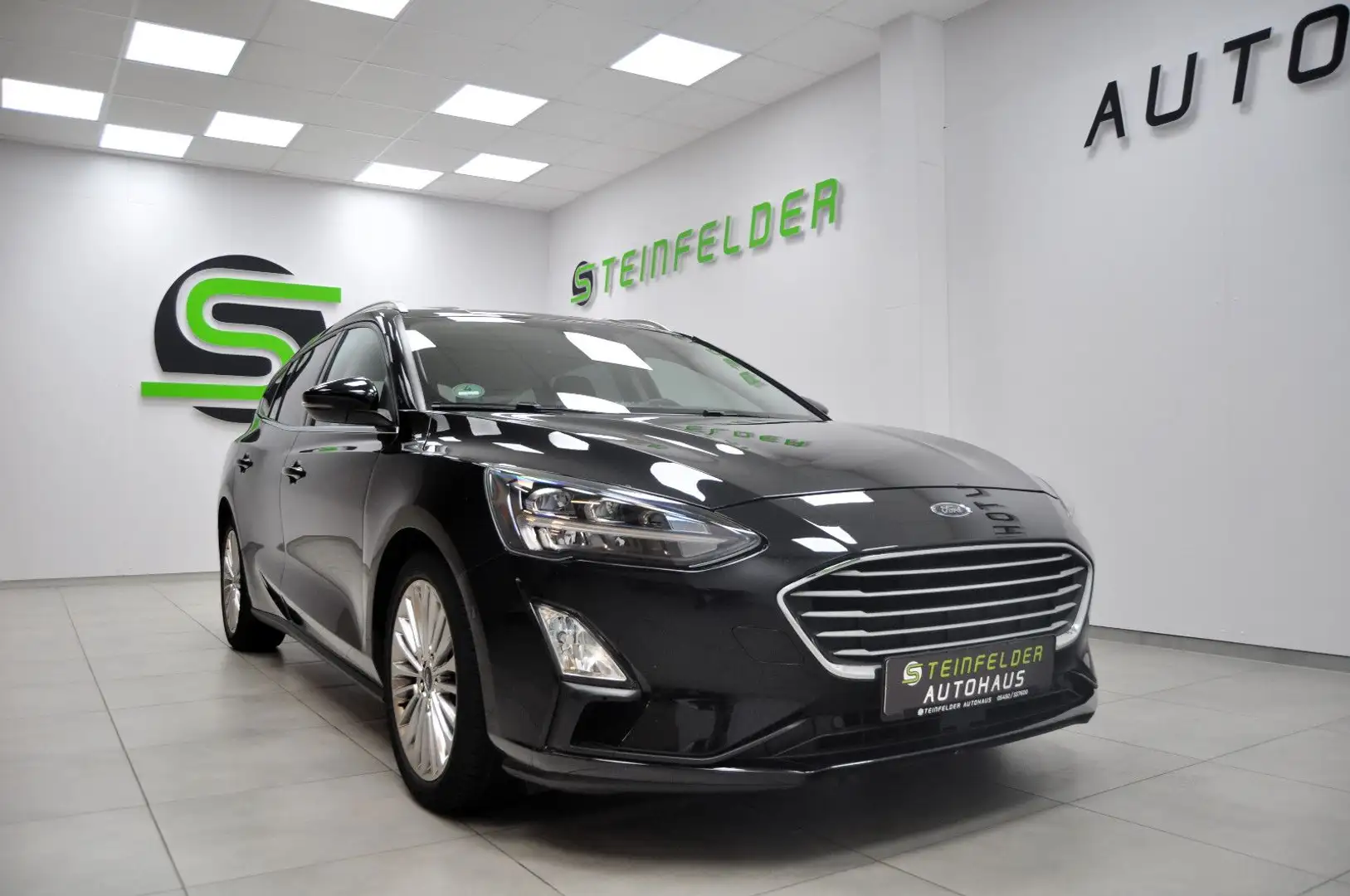 Ford Focus 2.0 Cool & Connect / NAVI / LED Nero - 1