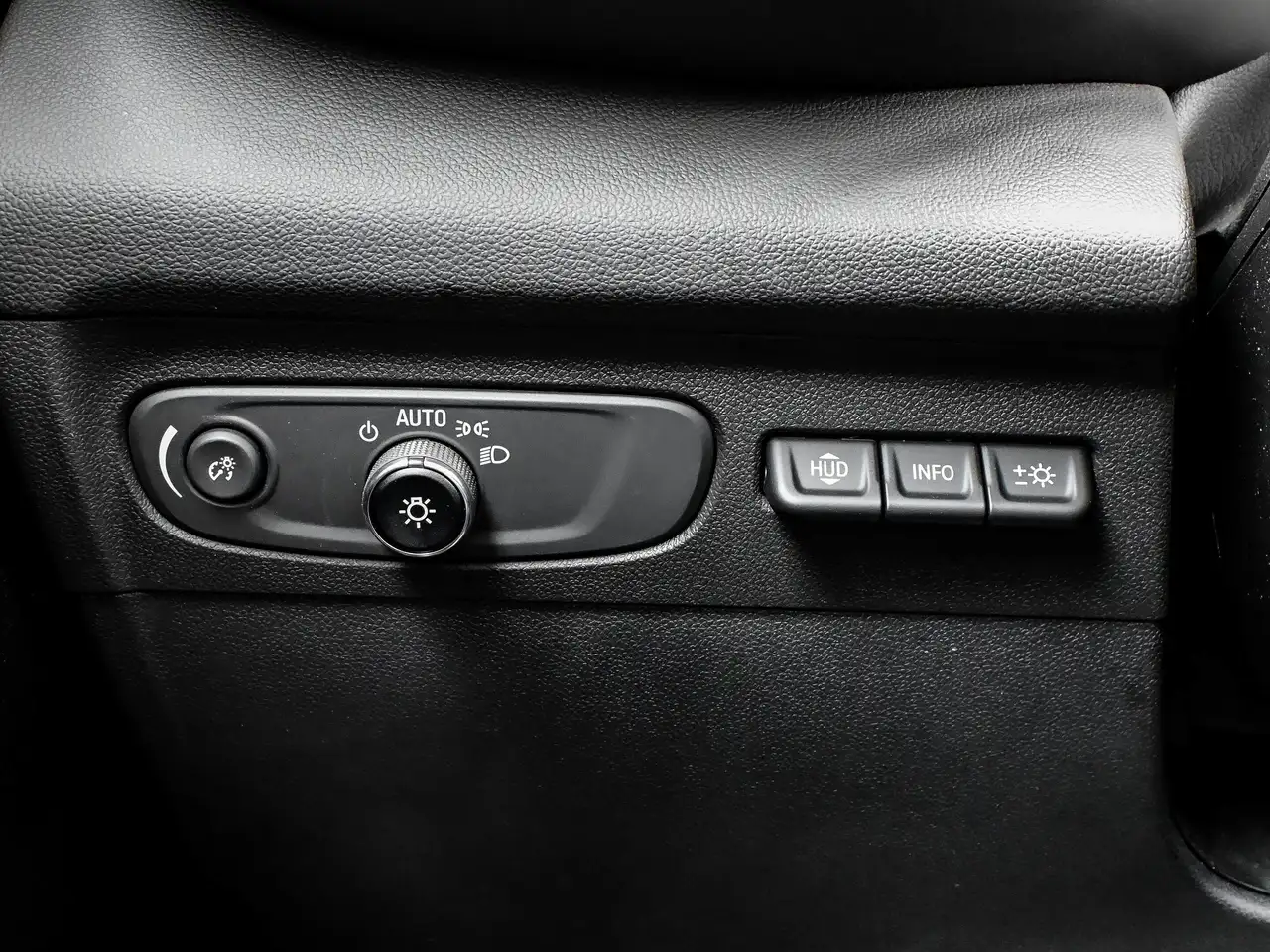 Buick Envision снимка Buick Envision