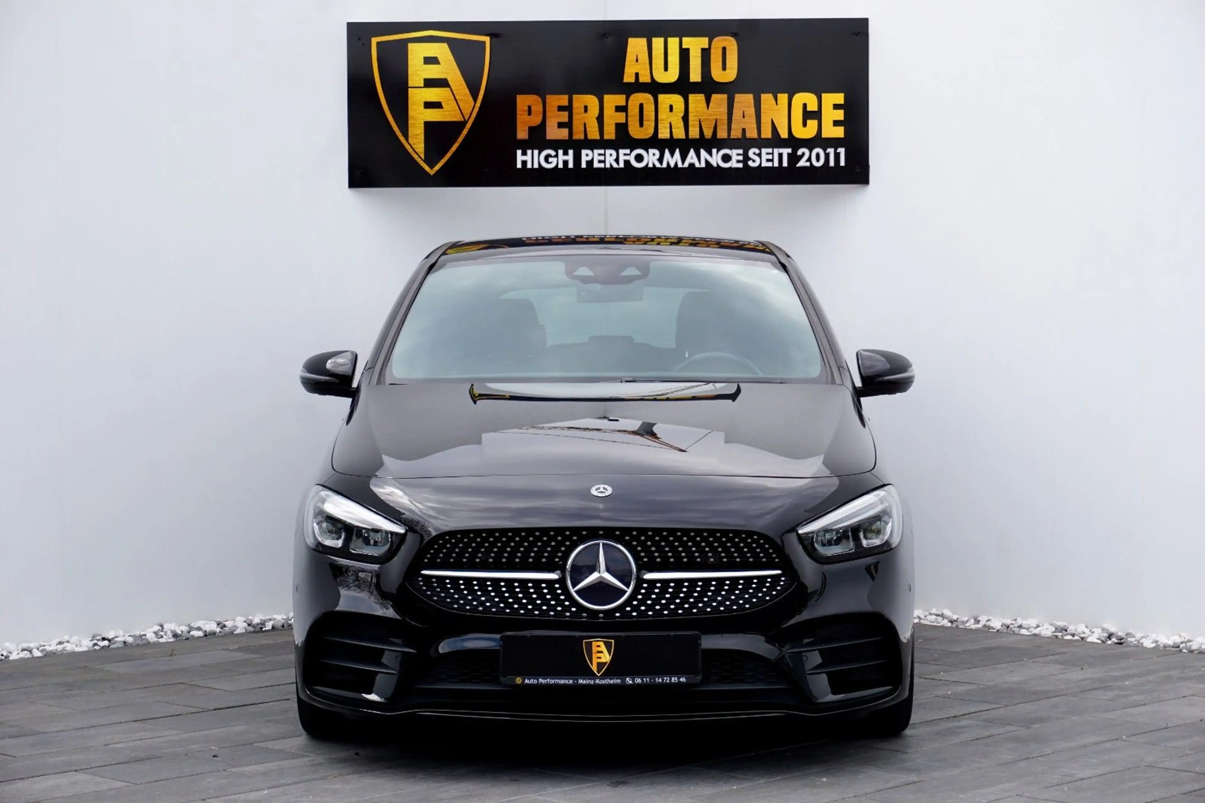 Mercedes-Benz B 250 4M AMG-Line~Navi~MBux~LED~NightP~CarPl~DAB — photo 3