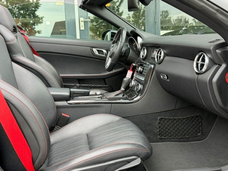 Mercedes-Benz SLK 200 AMG Pano Leder — photo 17