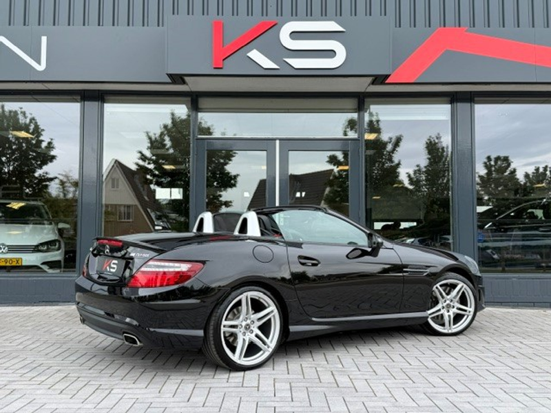Mercedes-Benz SLK 200 AMG Pano Leder — photo 9