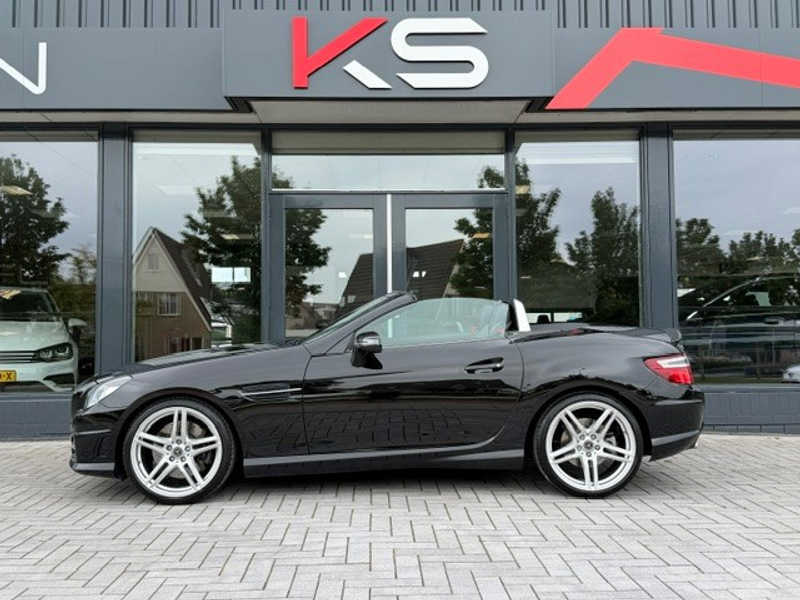 Mercedes-Benz SLK 200 AMG Pano Leder — photo 5