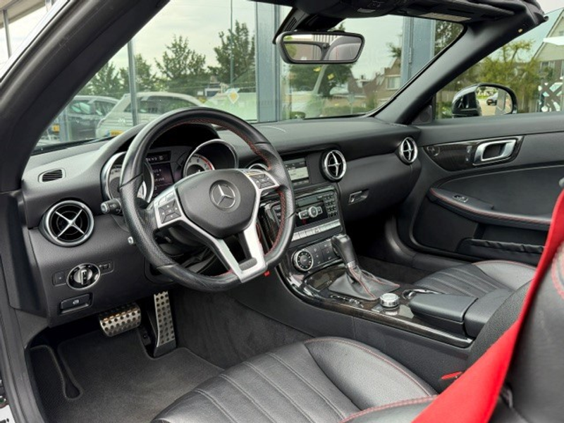 Mercedes-Benz SLK 200 AMG Pano Leder — photo 16