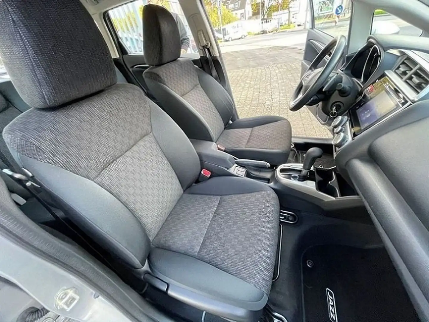 Honda Jazz 1.3 i-VTEC CVT Comfort Gris - 1