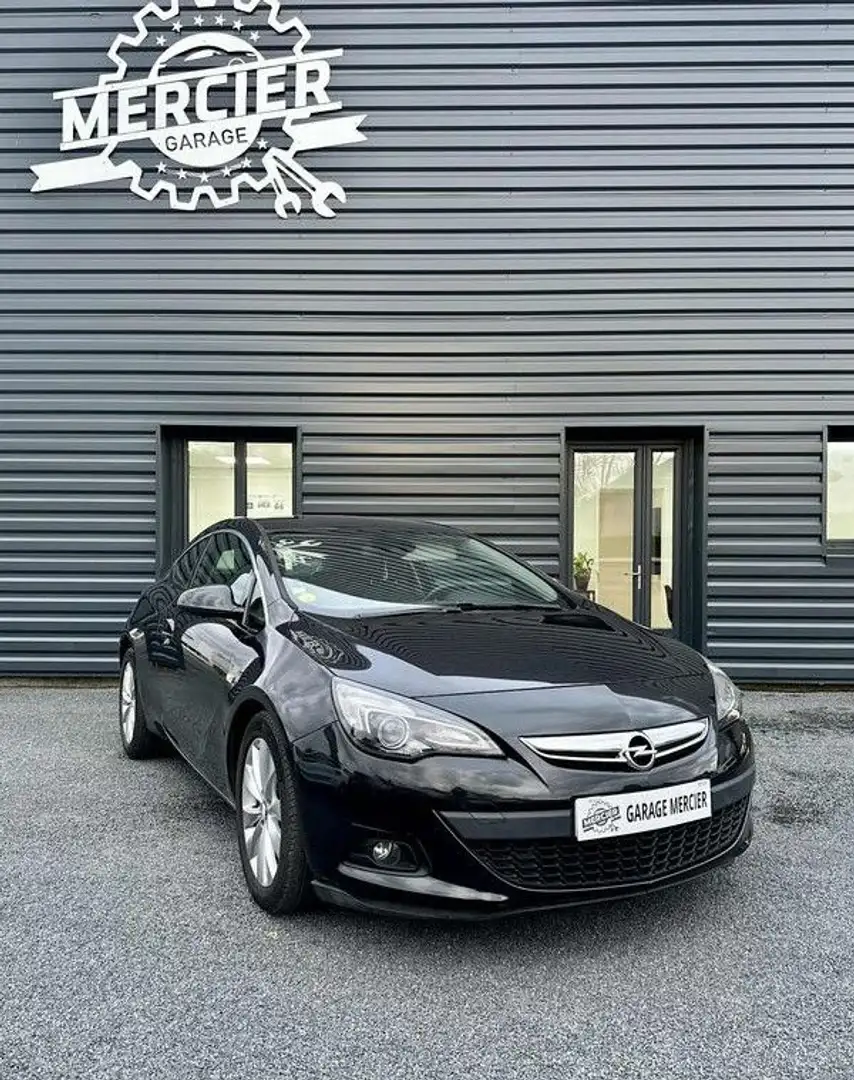 Opel Astra J GTC 1.7 CDTI 110ch Noir - 1