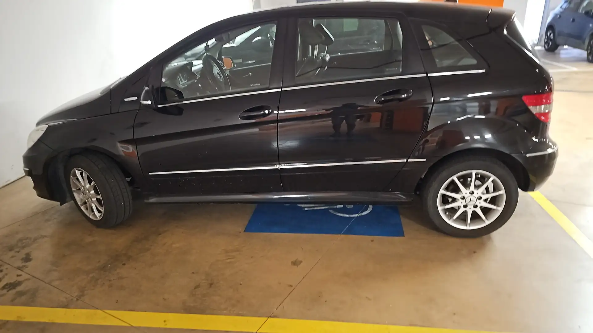 Mercedes-Benz B 180 Classe B - T245 (170) ngt be Chrome Noir - 1