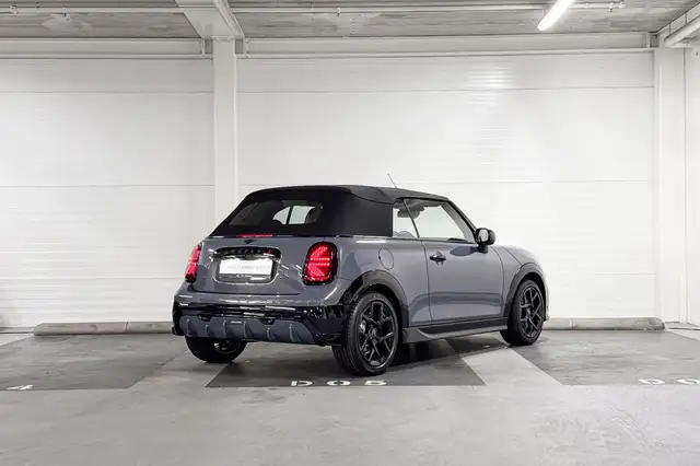 MINI Convertible view 10