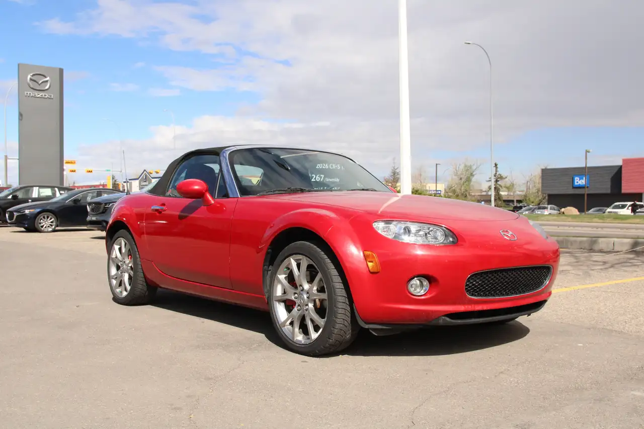 Mazda MX-5 Miata снимка Mazda MX-5 Miata