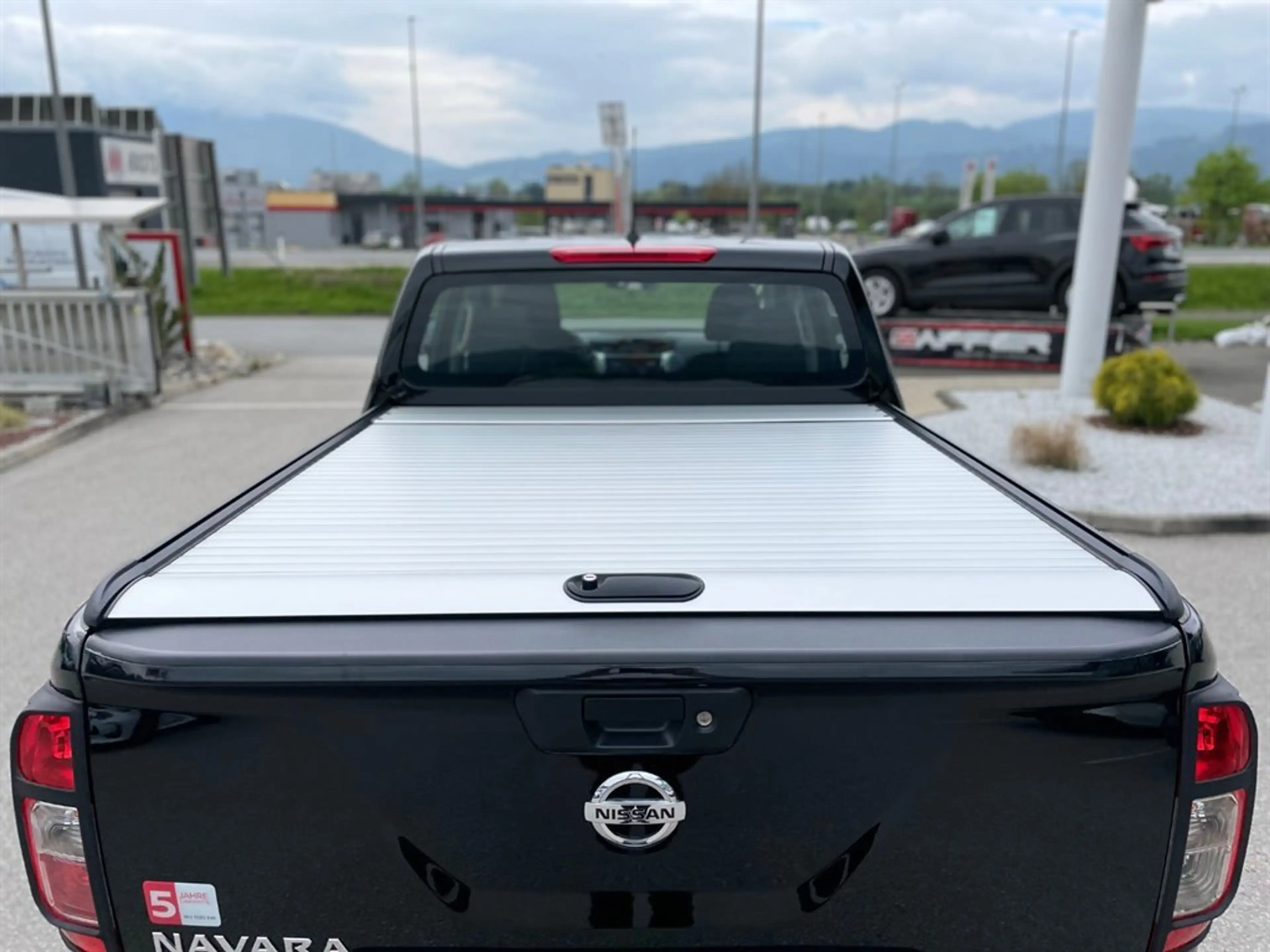 Nissan Navara Double Cab 4x4 2,3 dCi Acenta — photo 8
