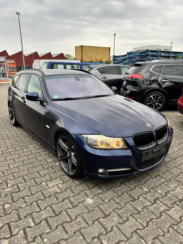 BMW 335