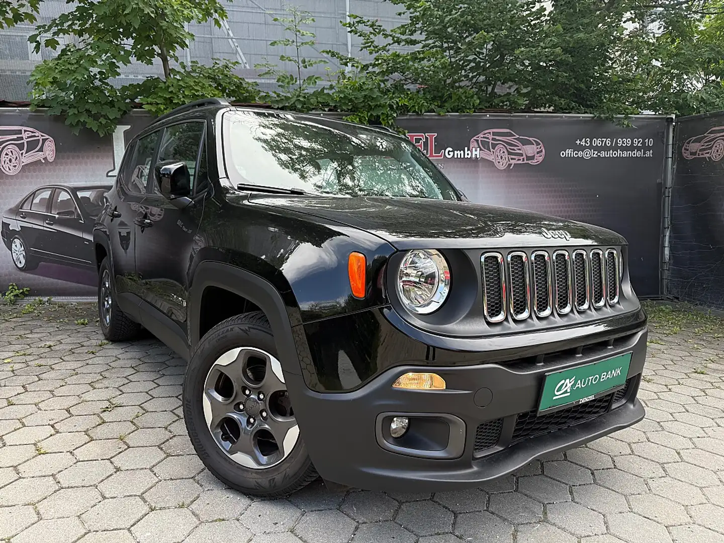 Jeep Renegade 1,4 Multiair2 140 Longitude Schwarz - 1