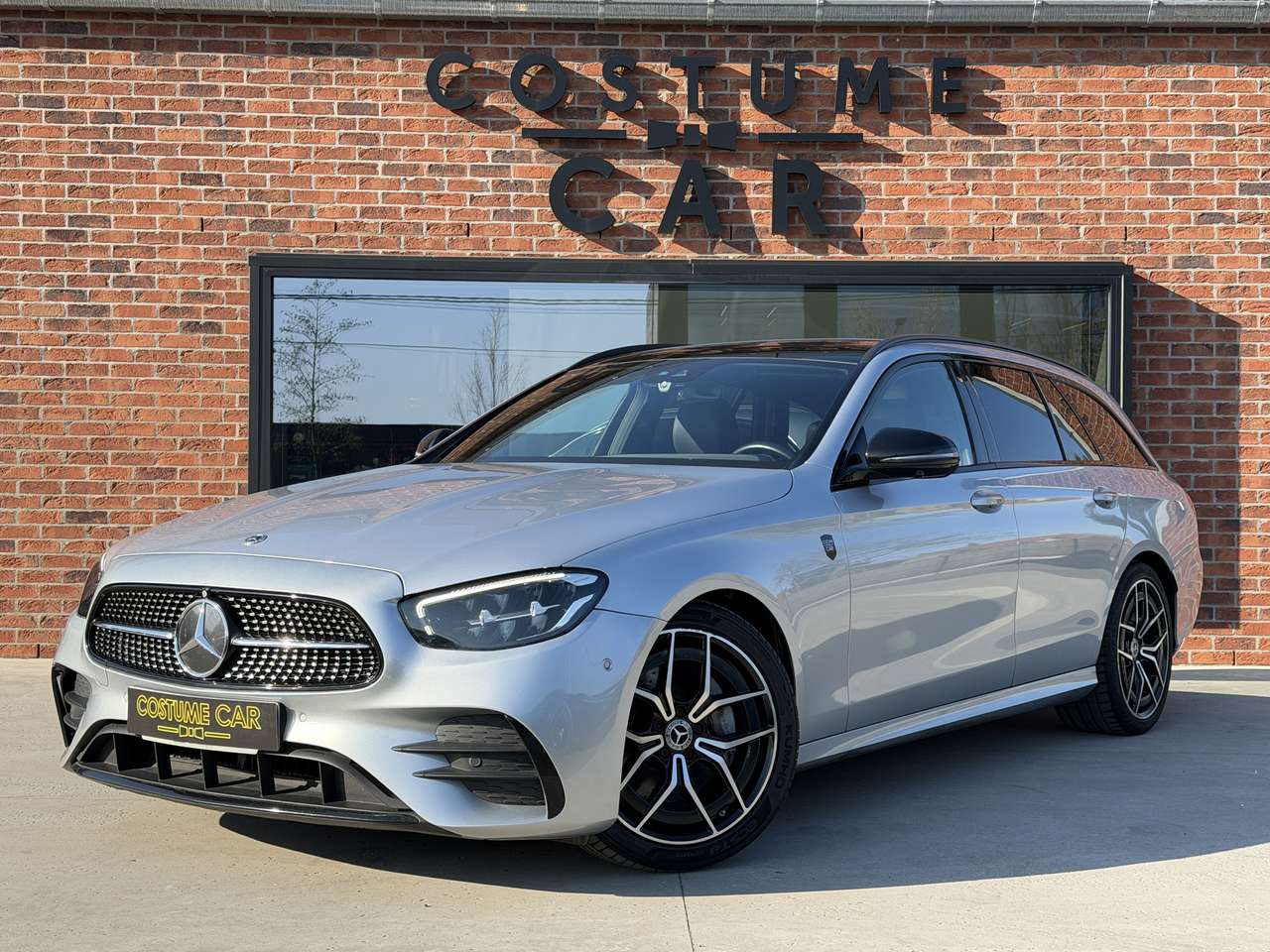 Mercedes-Benz E 220 Toit ouvrant – Sg chauff – Ecl ambiance – CarPlay