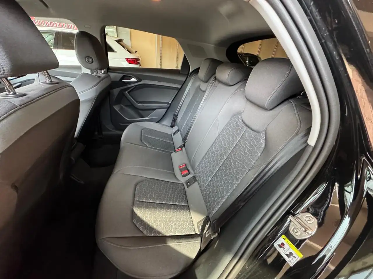 Audi A1 30 TFSI S tronic Business 7