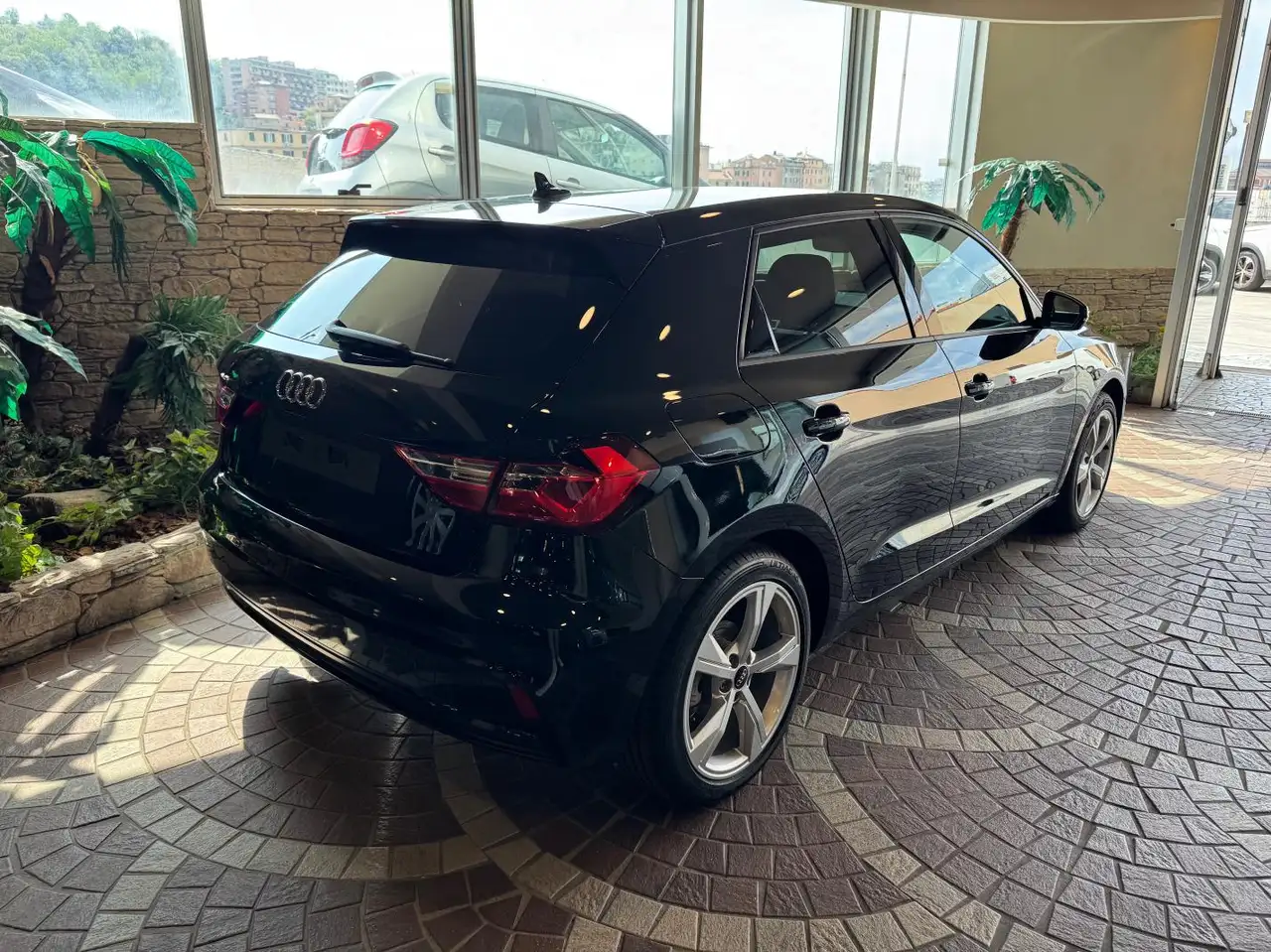 Audi A1 30 TFSI S tronic Business 3