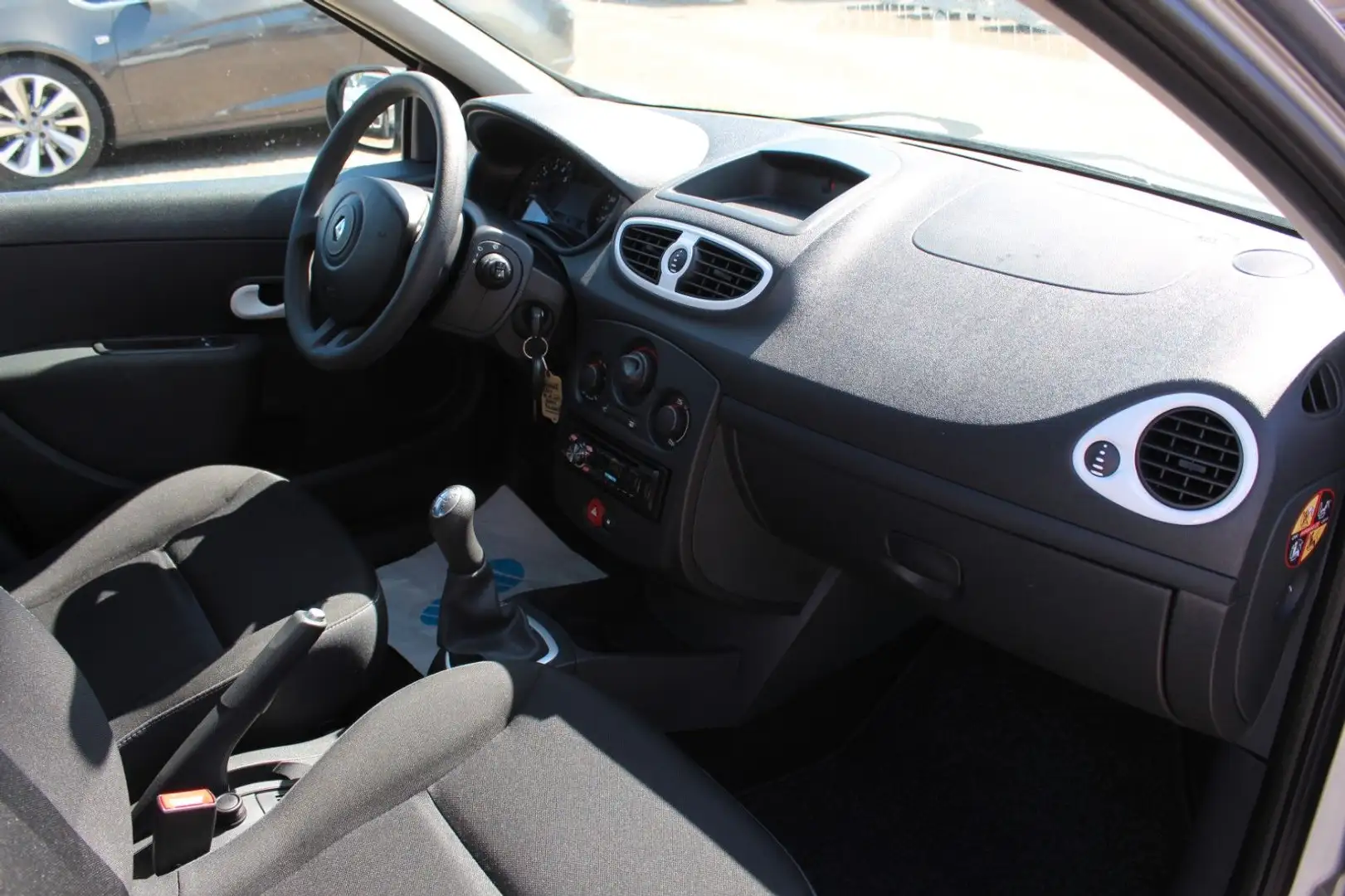 Renault Clio III YAHOO!*1.2*ORIGINAL 41265 km*KLIMA*2.Hd Grau - 2