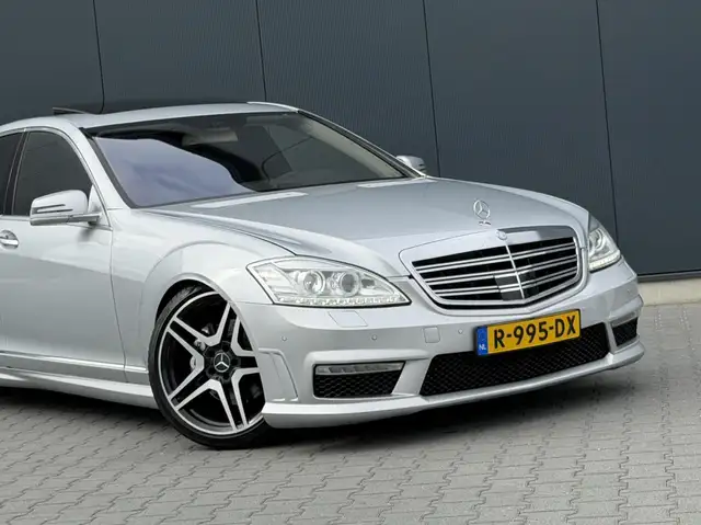 Mercedes-Benz S-Class view 12
