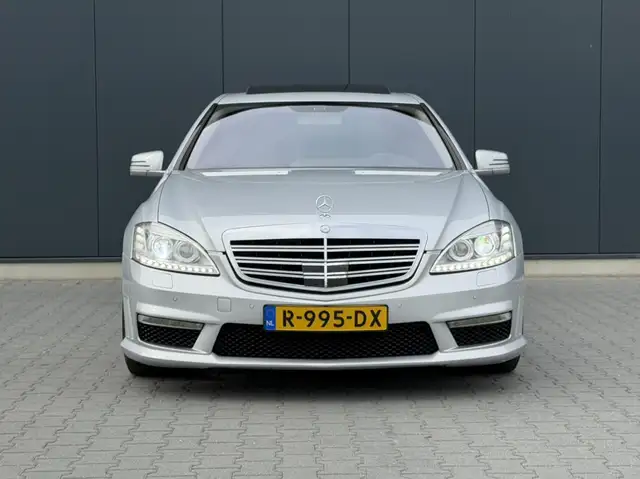 Mercedes-Benz S-Class view 7
