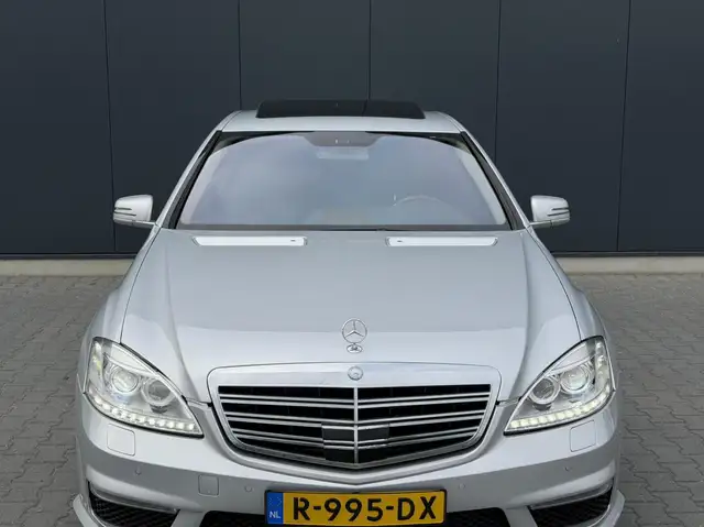 Mercedes-Benz S-Class view 14