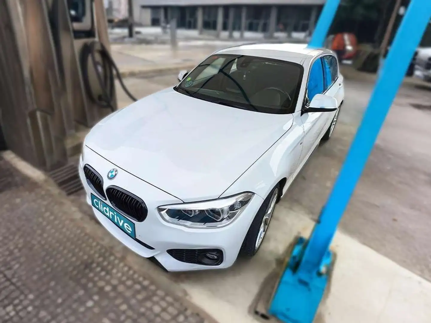 BMW 116 120d Blanc - 2