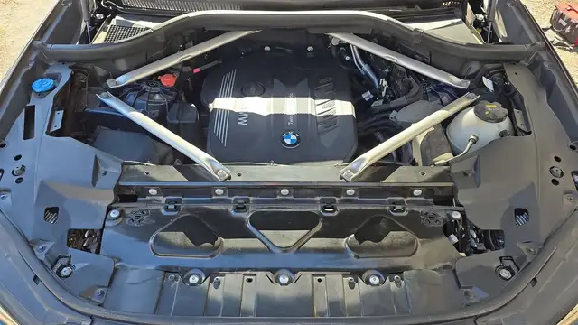 BMW X5 view 15