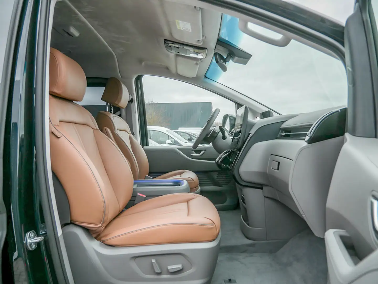 Hyundai STARIA 2.2 Signature 2WD SITZBELÜFTUNG LED Blau - 2