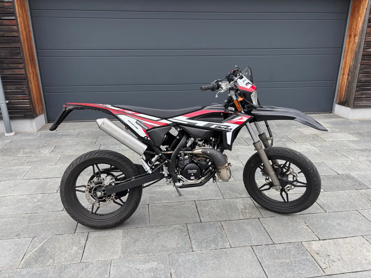 Beta RR 50 SPM50 RR 2T 50 2023 Black Sw-ro-we Moped / Mofa Zwart - 1