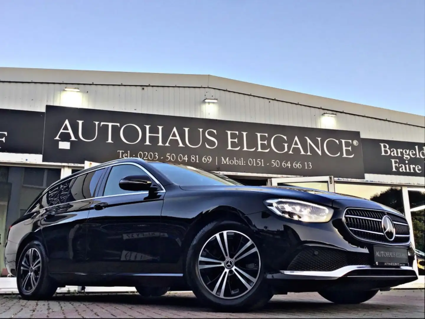 Mercedes-Benz E 220 d 4Matic 9G-Tronic~Navi~360°~Distronic+~LED Schwarz - 1