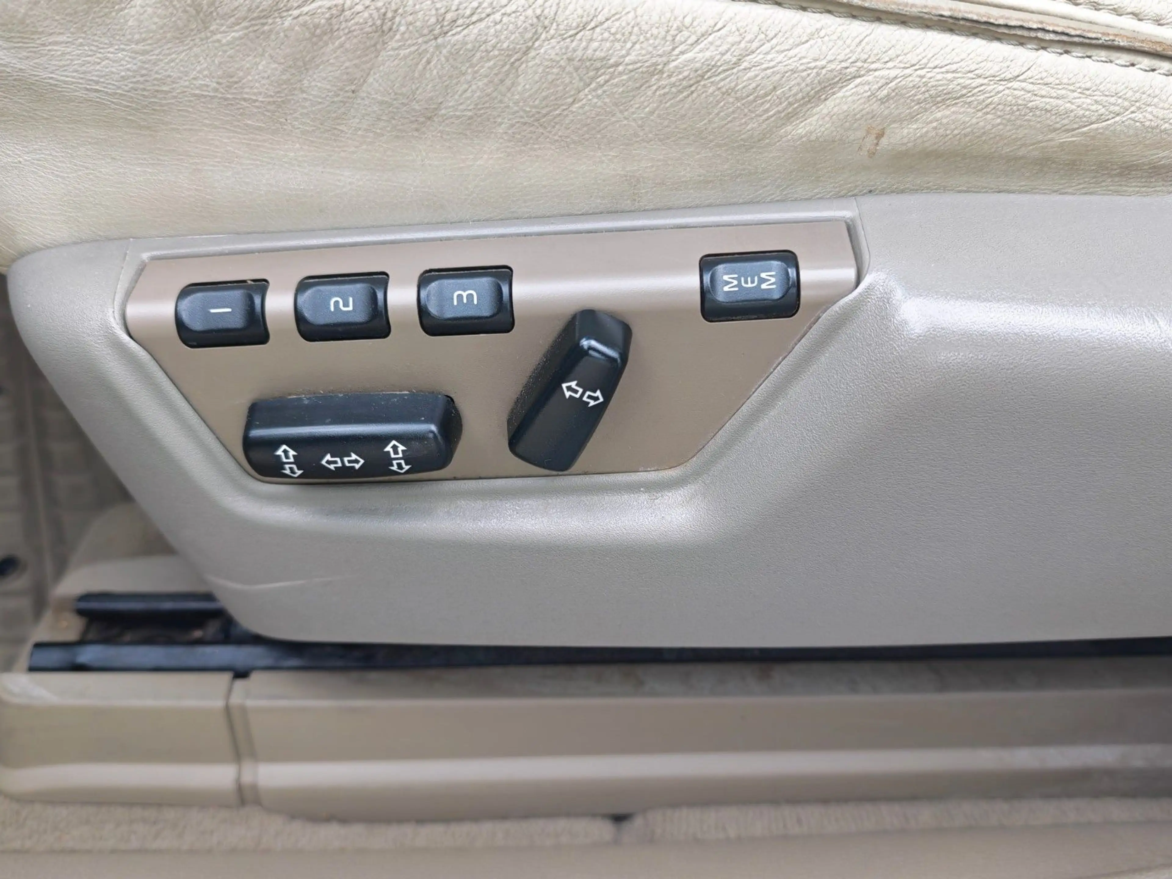 Volvo XC90 XC90 D5 Executive Zahnriemen Neu — photo 13