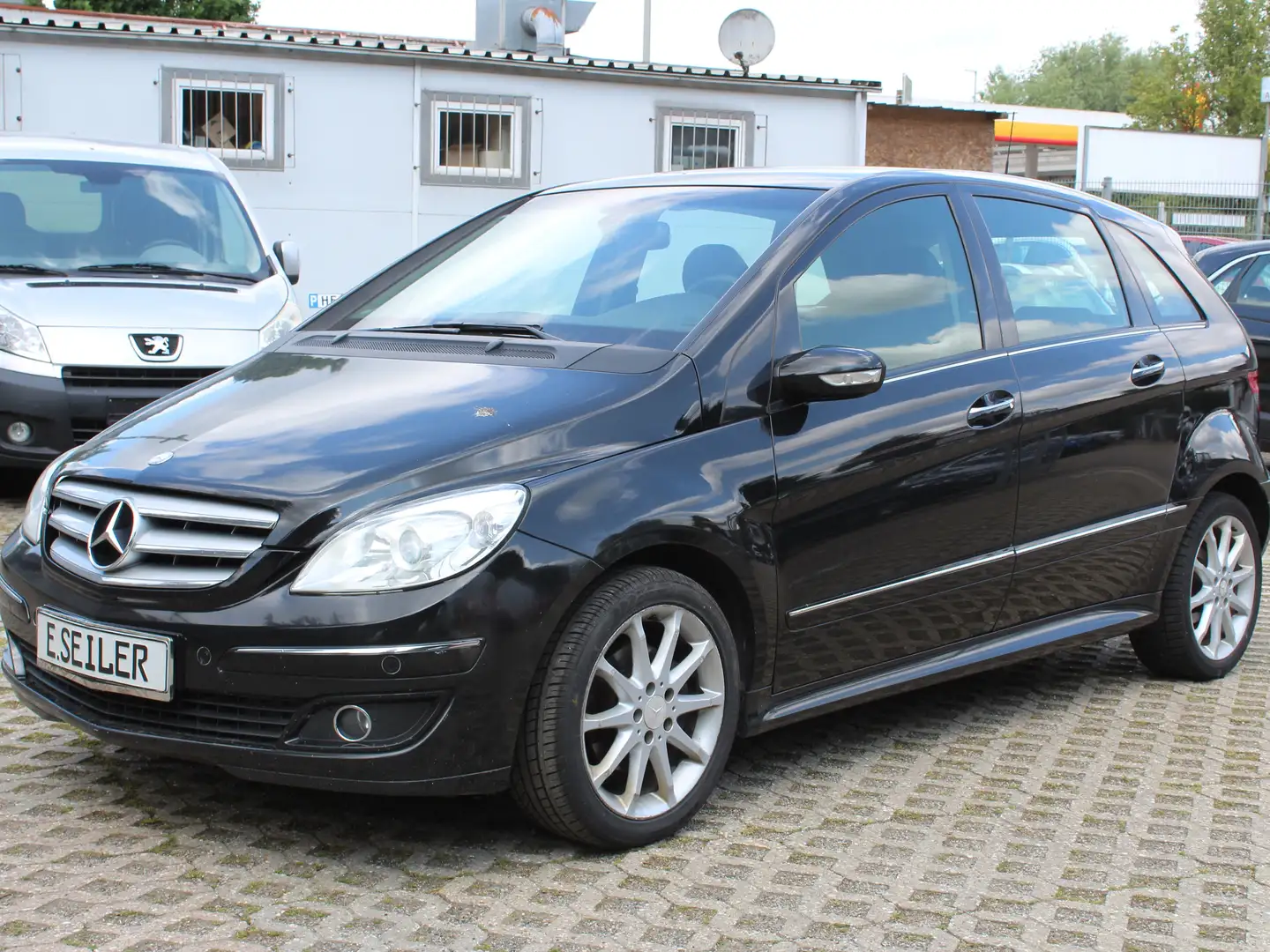 Mercedes-Benz B 180 Mercedes-Benz B 180*TÜV NEU*SERVICE NEU*KLIMA* Noir - 1